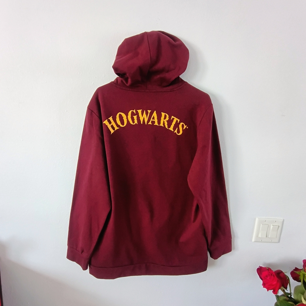 Harry Potter Hogwarts Crest Burgundy Hoodie Spell Out Back XXL Unisex - Picture 7 of 7